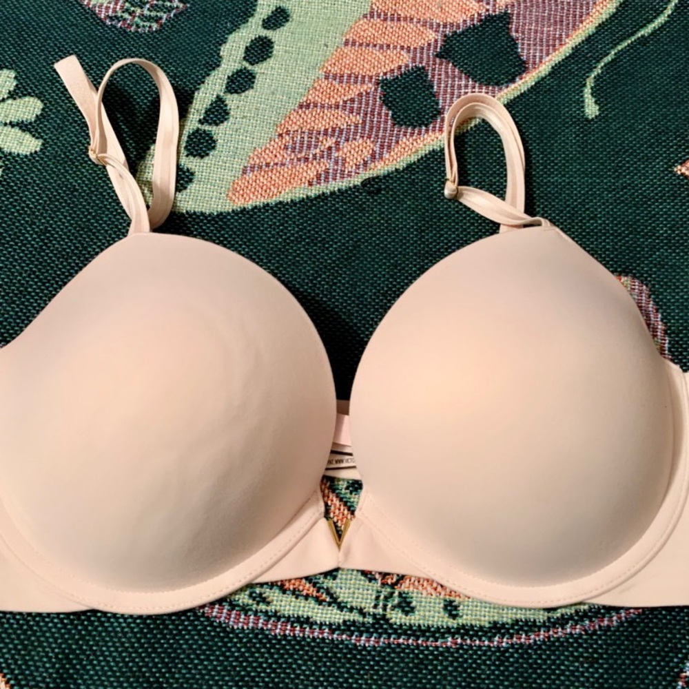 Victoria’s Secret 34DD Love Cloud Push Up Bra - Pink Fizz